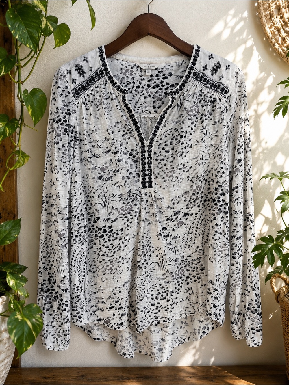 Lucky Brand Embroidered Boho Peasant Top Size Large